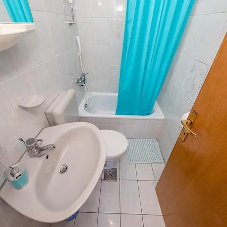 And By The Sea Barbat, Rab - 20049 Guest house
